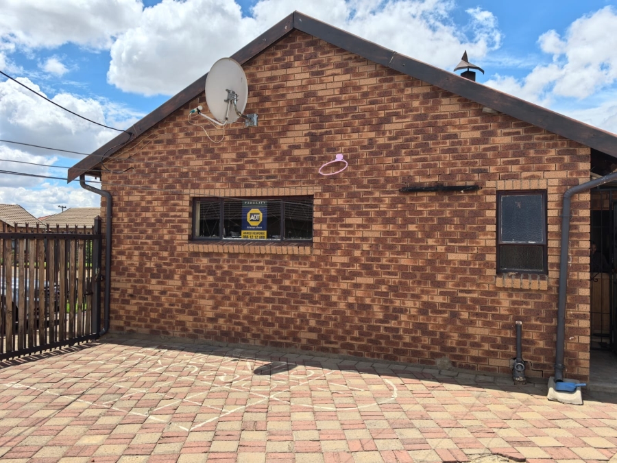 3 Bedroom Property for Sale in Grasslands Free State